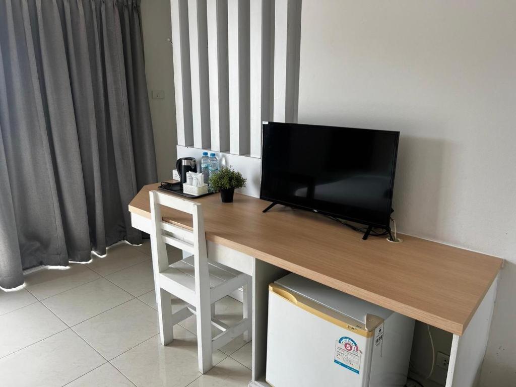 Nana Chat Bangsaen Hotel Si Racha Eksteriør billede