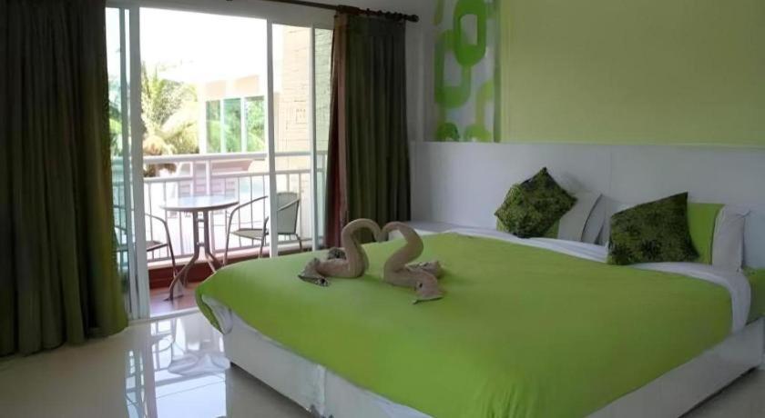 Nana Chat Bangsaen Hotel Si Racha Eksteriør billede