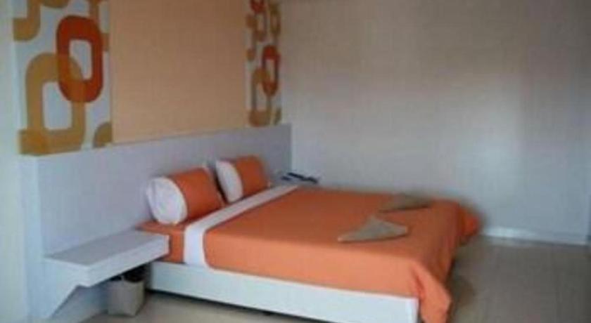 Nana Chat Bangsaen Hotel Si Racha Eksteriør billede